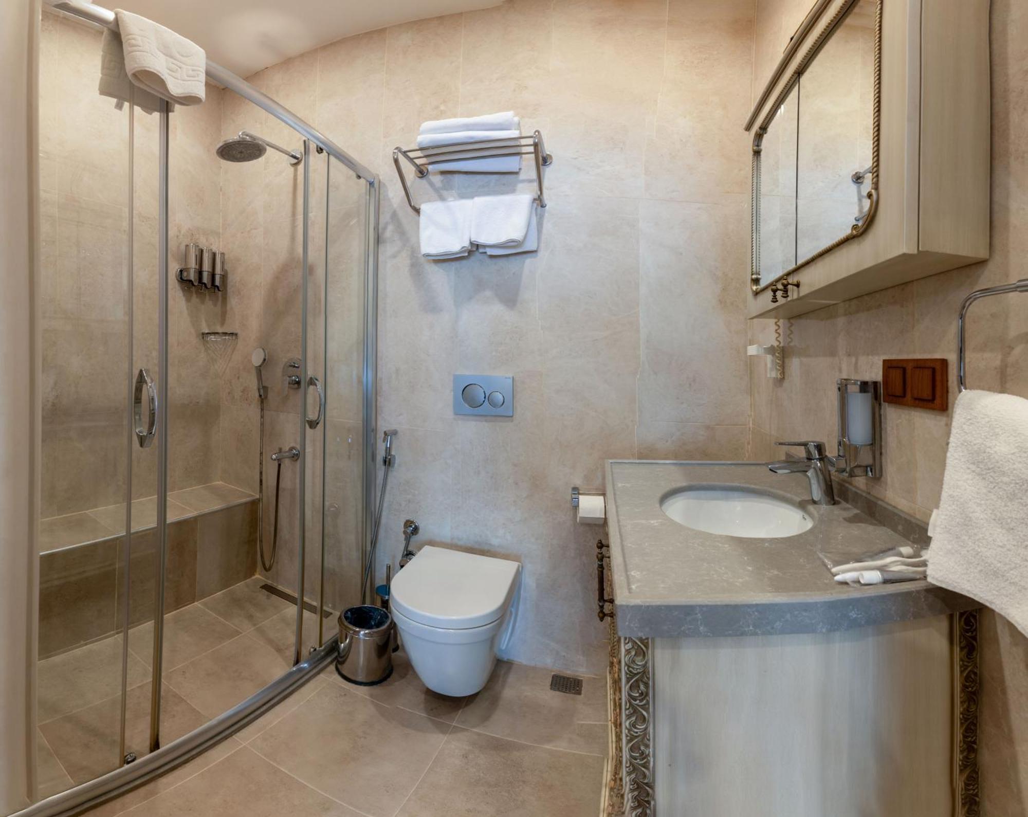 Almadina Hotel Istanbul — Fotoğraflar 1
